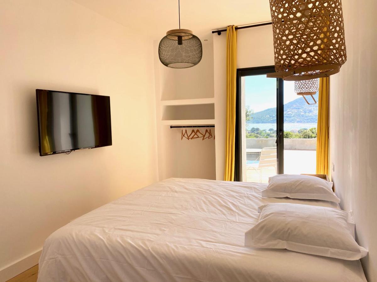 Villas De Standing Avec Magnifique Vue Mer Et Piscines Privees, Sagone Саґон Екстер'єр фото