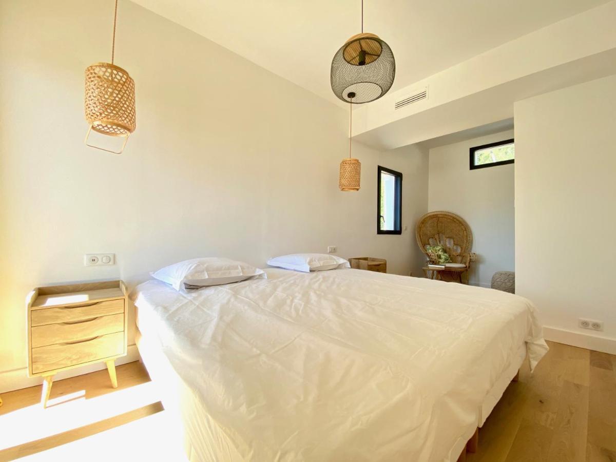 Villas De Standing Avec Magnifique Vue Mer Et Piscines Privees, Sagone Саґон Екстер'єр фото